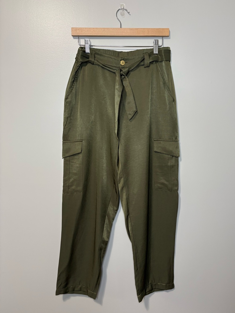 Culture Cornelia High Waist Cargo Pants Olive Green Satin Look